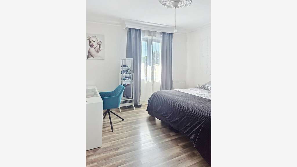 Vente local + 2 appartements à Margaux