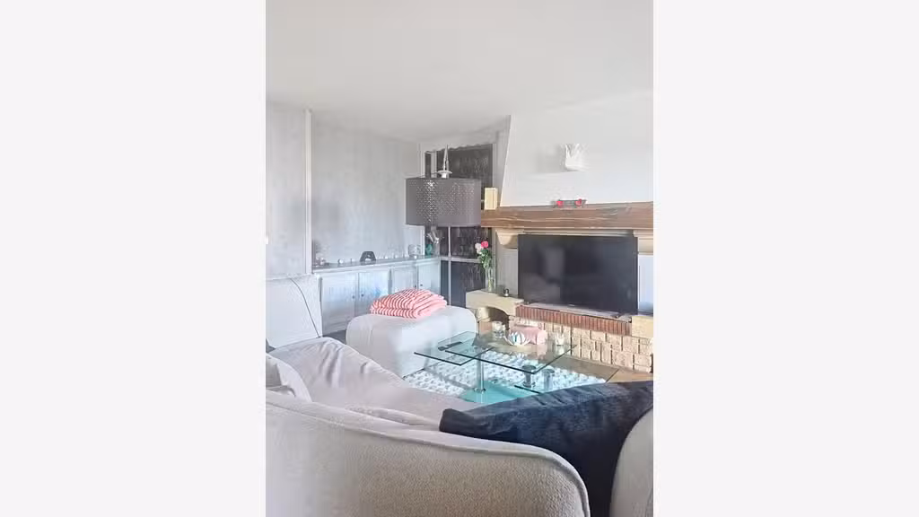 Vente local + 2 appartements à Margaux