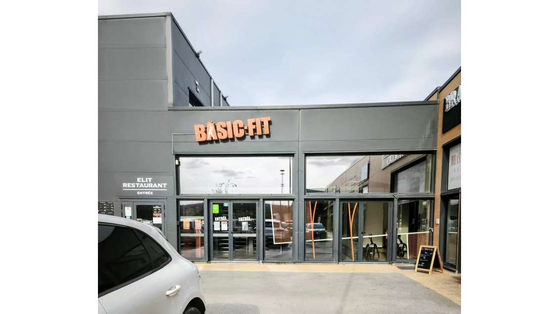 Vente ensemble commercial loué sur Marignane