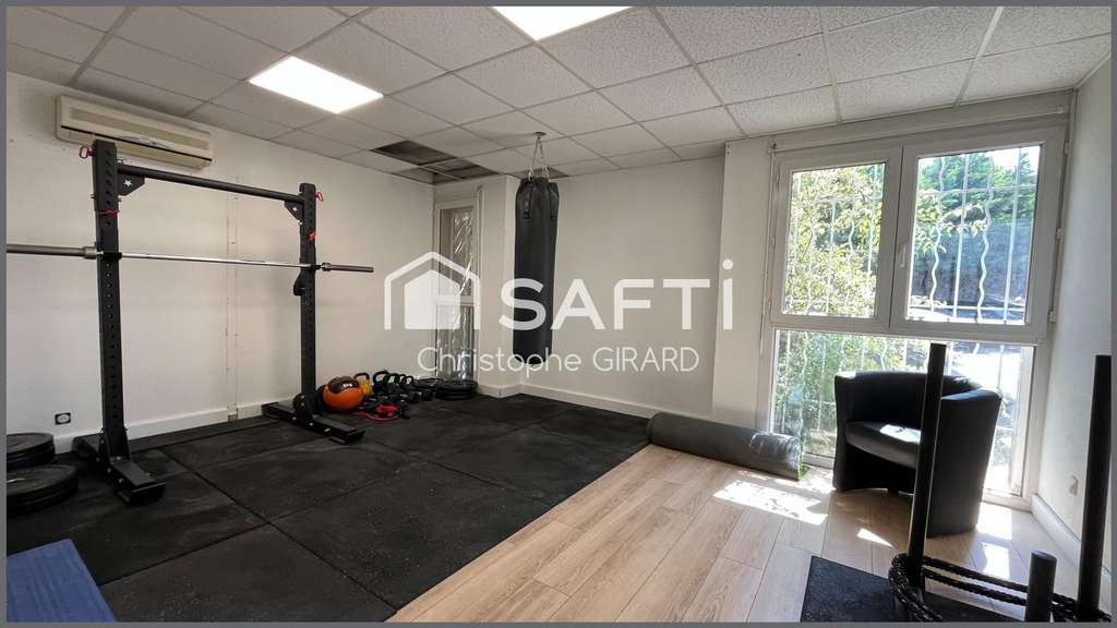 AV bureaux commerciaux 158m² + Parkings Marignane