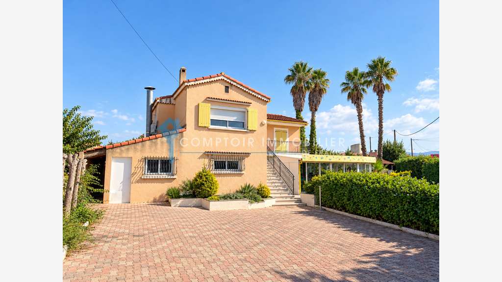 MARIGNANE ENSEMBLE IMMOBILIER À FORT POTENTIEL D
