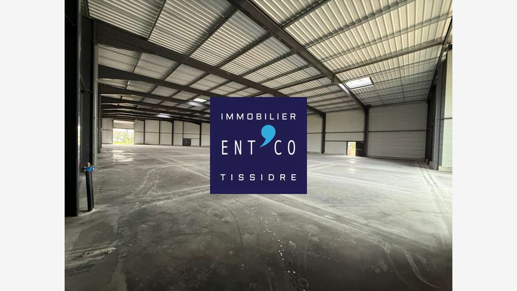 IMPLANTEZ-VOUS DANS UNE ZONE COMMERCIALE DYNAMIQUE