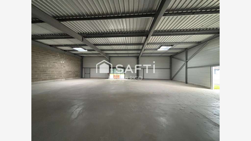 Vente local commercial neuf 307m² à Marmande