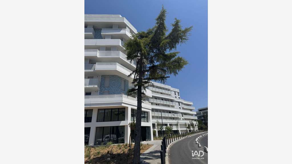 Vente local commercial neuf à Marseille Sud 
