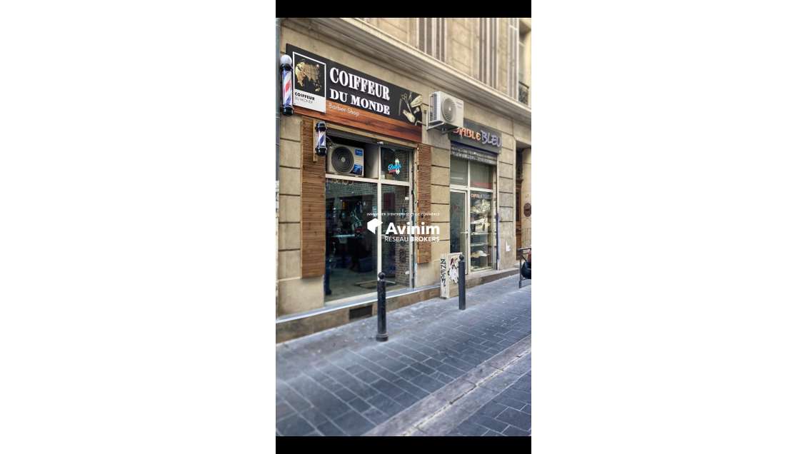 Vente murs local double rue piétonne de Marseille