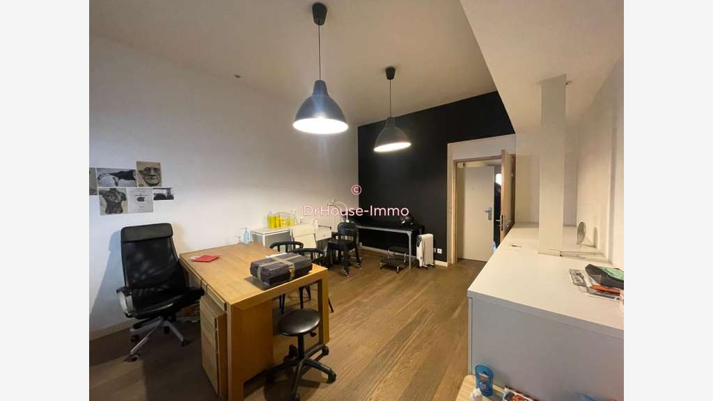 Vente local cial cabinet médical 46m² à Marseille