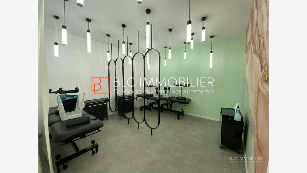LOCAL COMMERCIAL A VENDRE 232 m² 13001 MARSEILLE