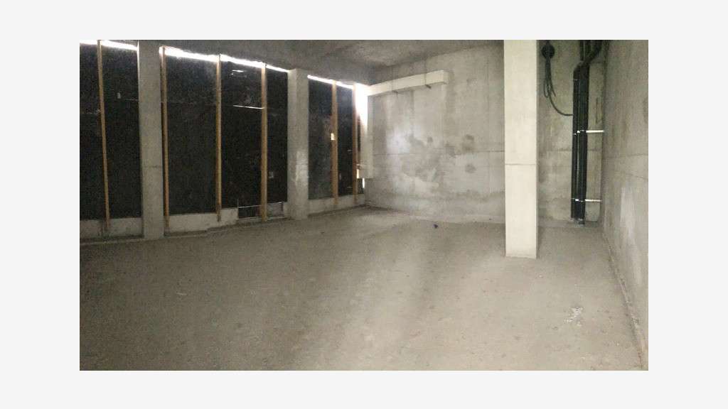 Local d'angle 62m² à vendre Marseille 2e Joliette