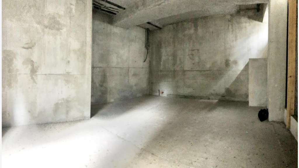 Vente local de 55,90m² accès PMR à Marseille 13002