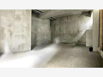Vente local de 55,90m² accès PMR à Marseille 13002