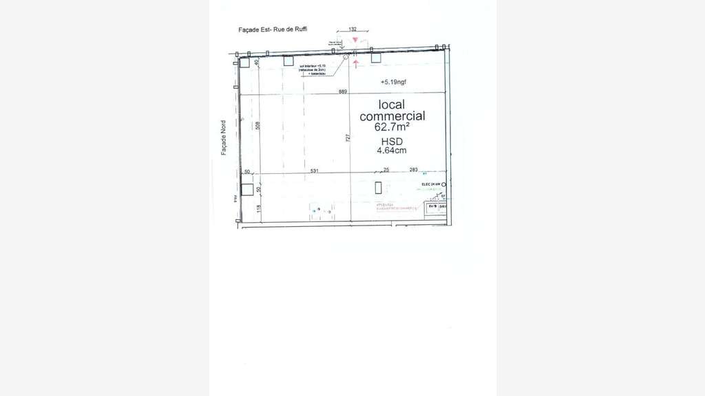 AV local brut de 62,70m² PMR à Marseille 13002