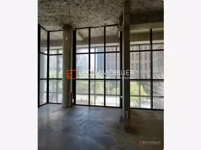 LOCAL COMMERCIAL A VENDRE 203 m2 LA JOLIETTE 13003