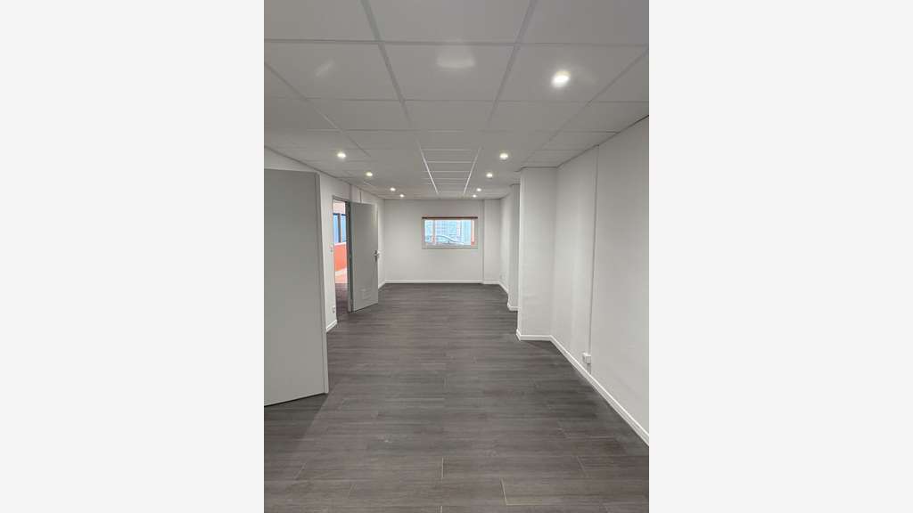 Local commercial - 340m2 - Marseille 5ème