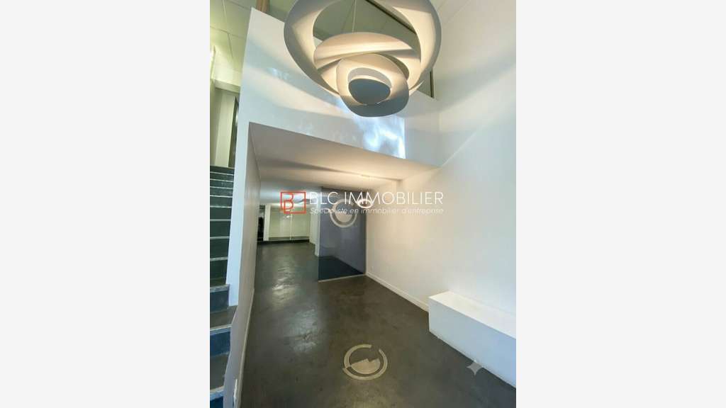 Local commercial à vendre 160m² Marseille Baille 