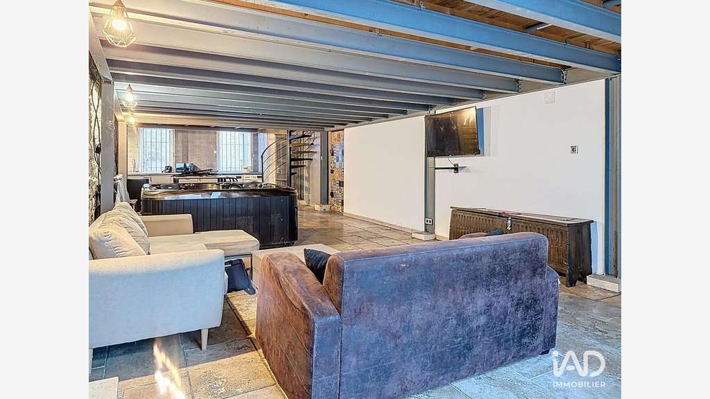 Vente local commercial 107m² à Marseille Vauban 