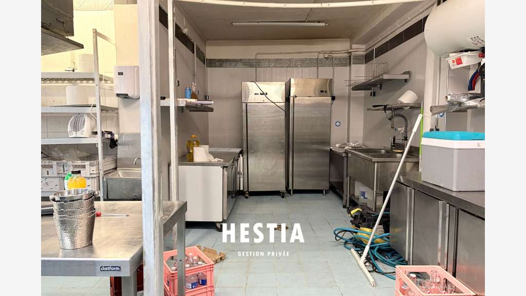 Vente murs commerciaux 135m² Castellane 13006