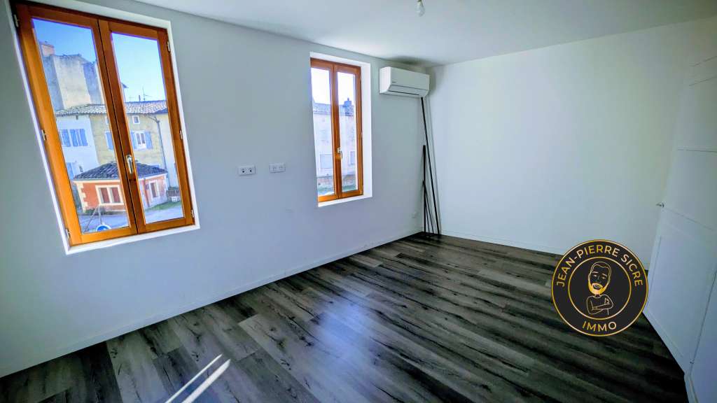 Local commercial 60m² coeur historique Martres 
