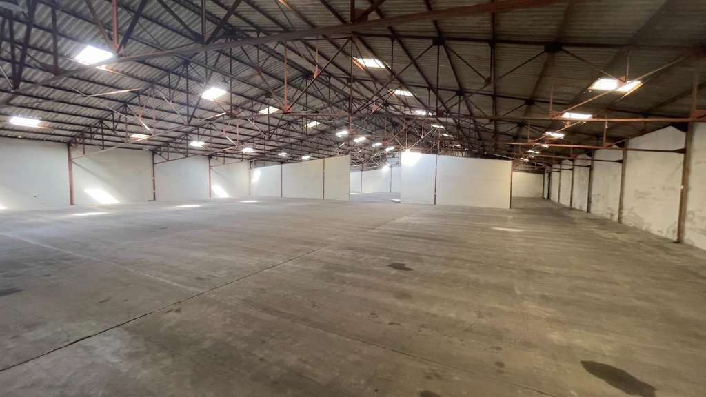 Vente bâtiment  1338m² secteur sécurisé à Mayenne