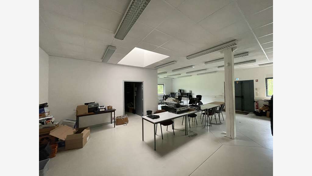 Vente local d'activités bureaux 364m² en Mayenne