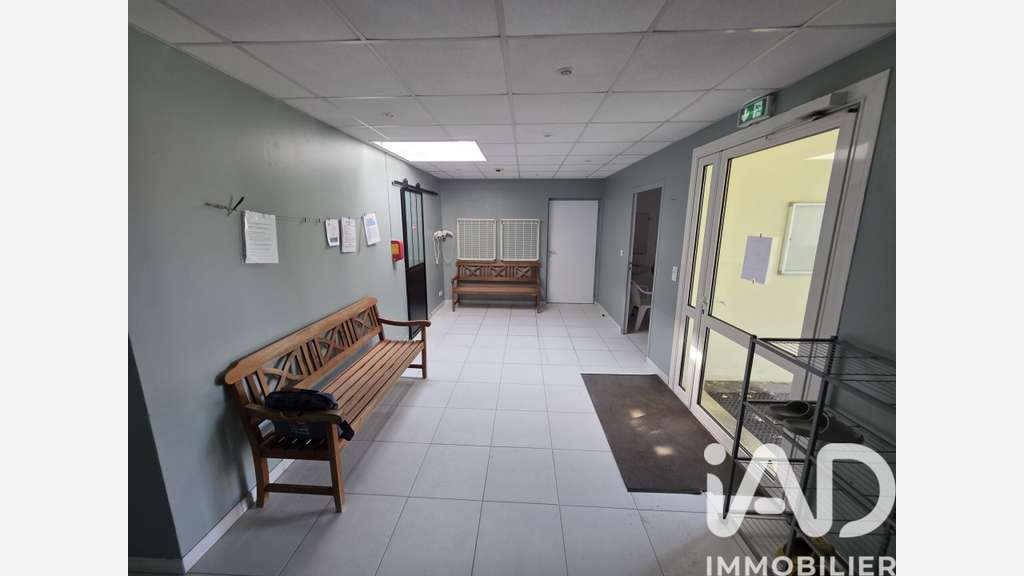 Vente bâtiment professionnel 191m² à Mayet
