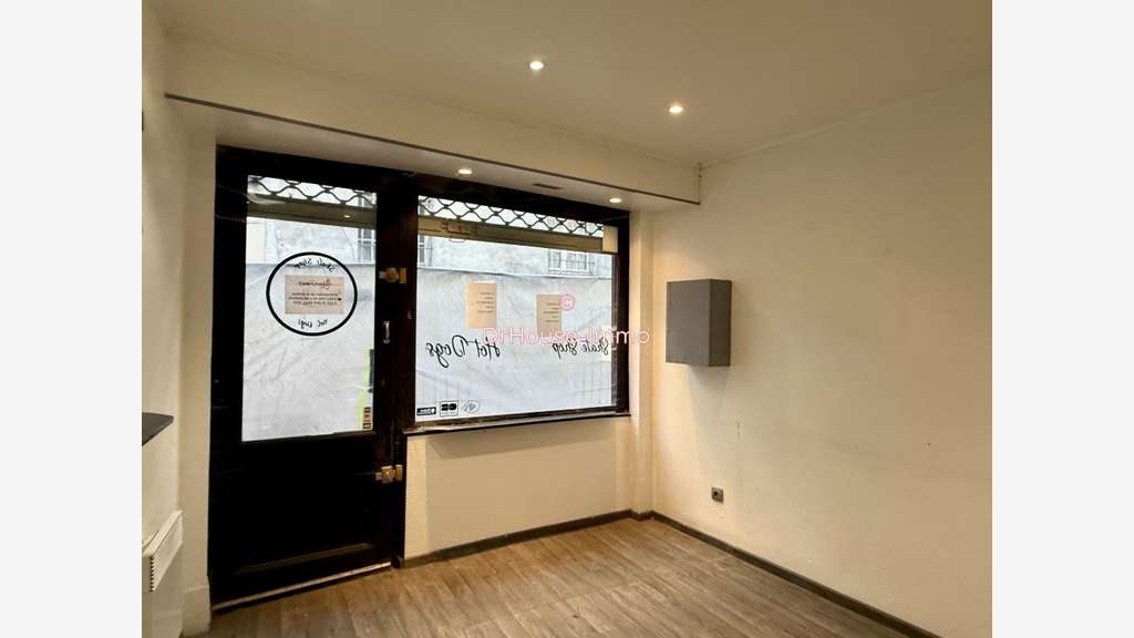 AV murs commerciaux 33m² à Meaux secteur attractif