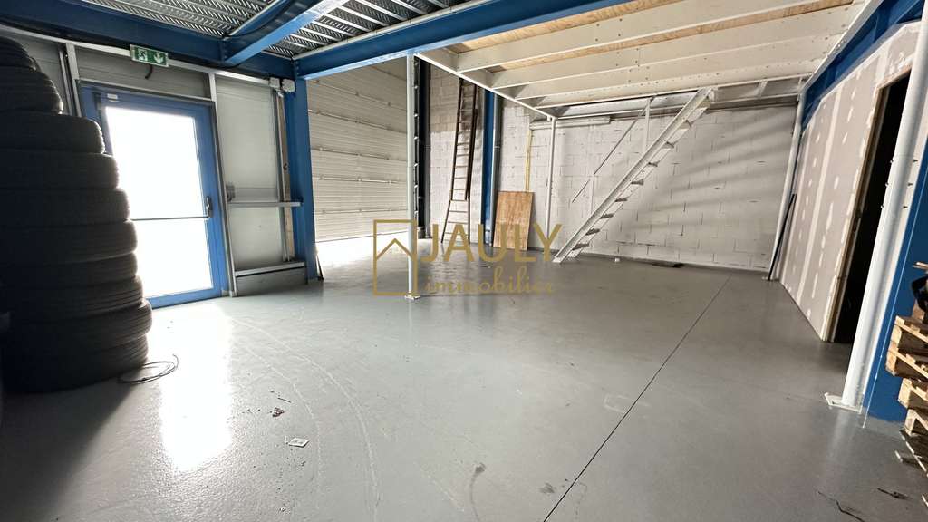 Vente local d'activités 210m² à Meaux / Villenoy