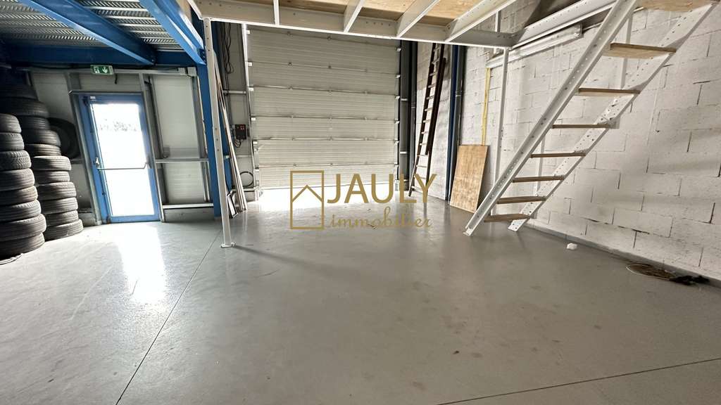 Vente local d'activités 210m² à Meaux / Villenoy
