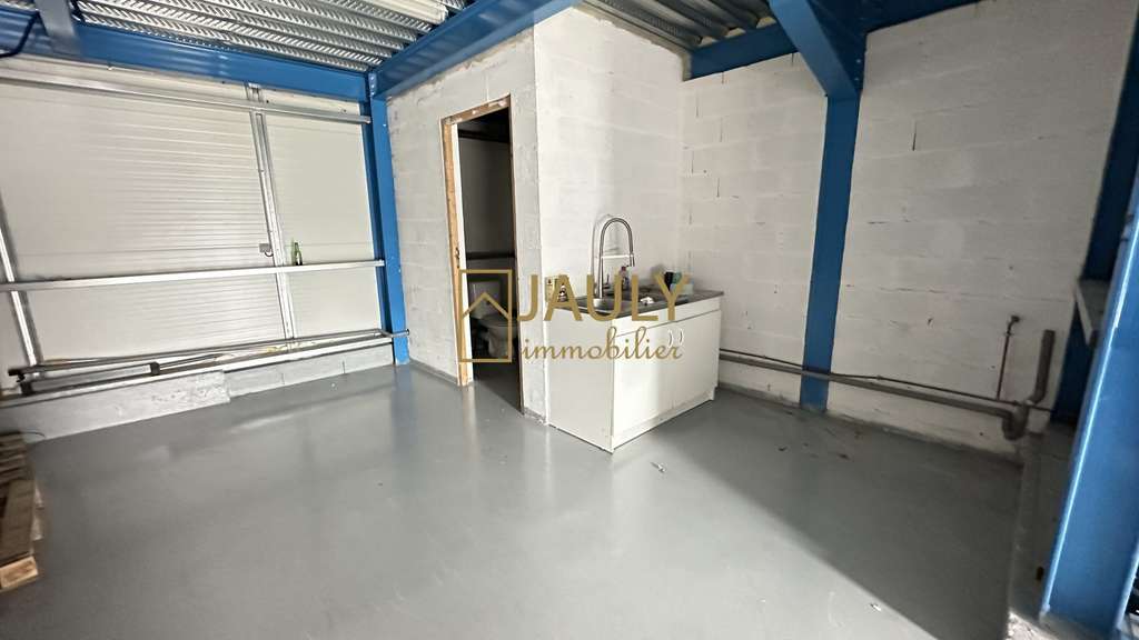Vente local d'activités 210m² à Meaux / Villenoy