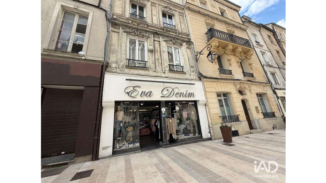 Vente boutique 62m² empl N°1 à Meaux Cathédrale