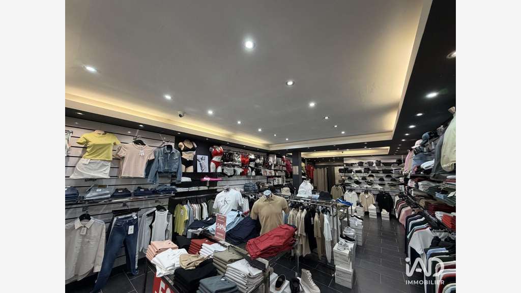 Vente boutique 62m² empl N°1 à Meaux Cathédrale