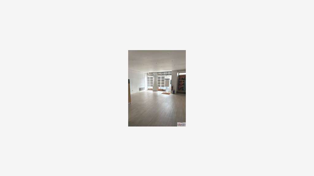 Vente local commercial 64m² à Melun quartier Gare