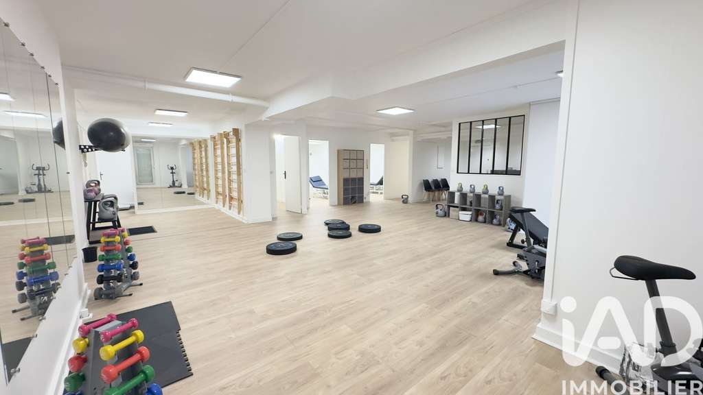 Vente local commercial 154m² à Melun