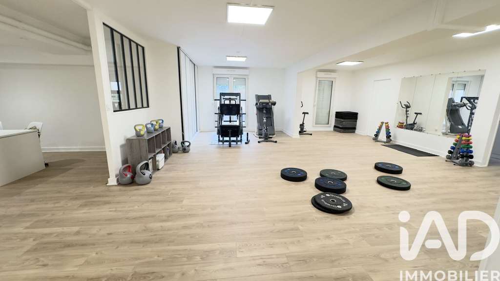 Vente local commercial 154m² à Melun