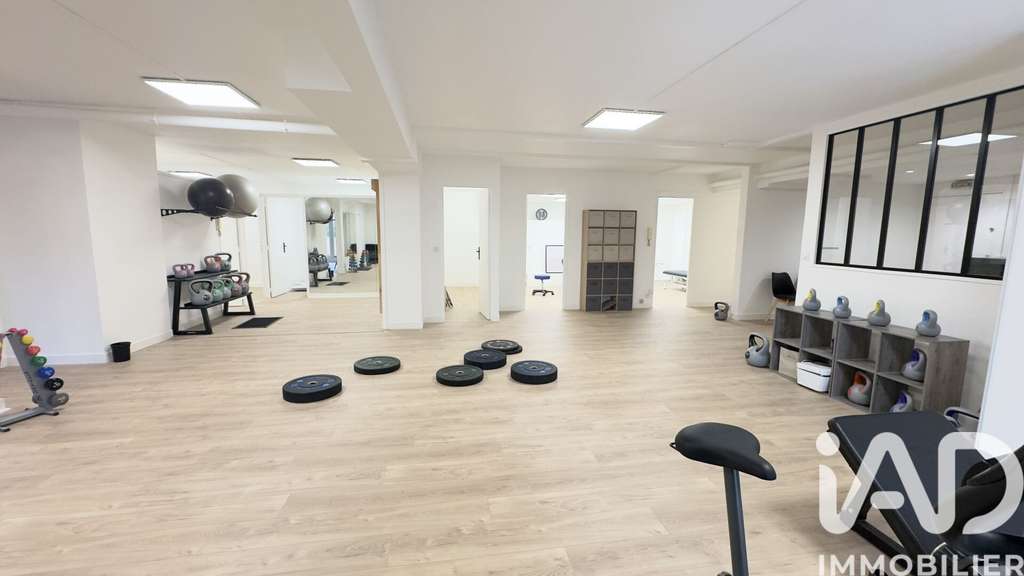 Vente local commercial 154m² à Melun