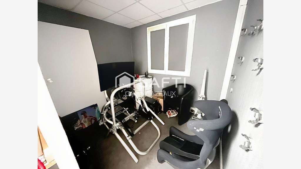 Murs commerciaux 82m² à Mérignac Parc l'Hippodrome