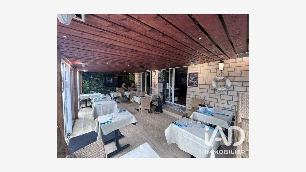 Vente local cial 60m² à Merville-Franceville-Plage