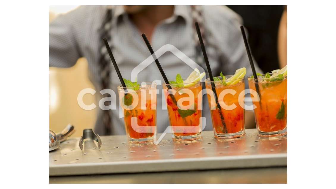 AV local 60m² sur grand axe de passage à Meximieux