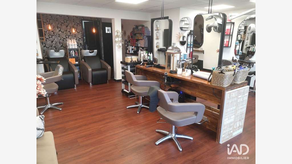 Vente local commercial 47m² à Milizac centre