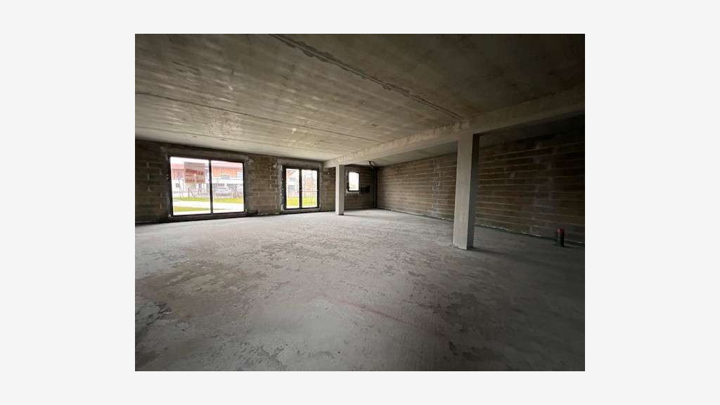A louer superbe local 146m² dans pôle médical Mios