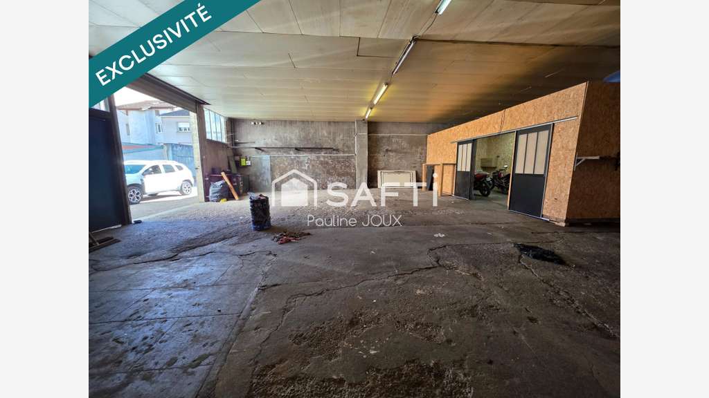 Vente bâtiment commercial 616m² à Mirecourt centre
