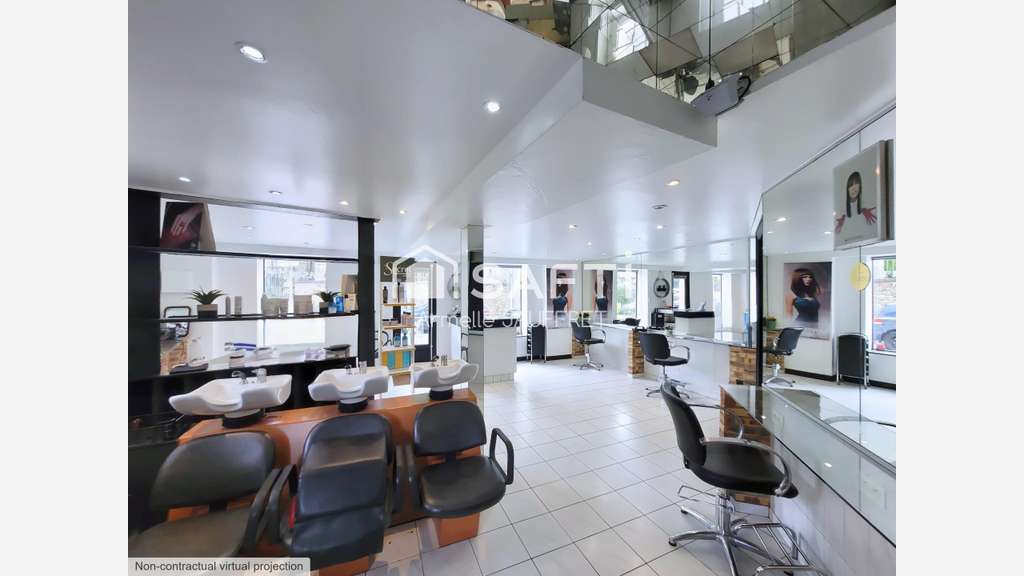Superbe local commercial et son salon de coiffure