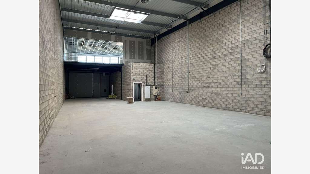Local commercial à Moissy-Cramayel
