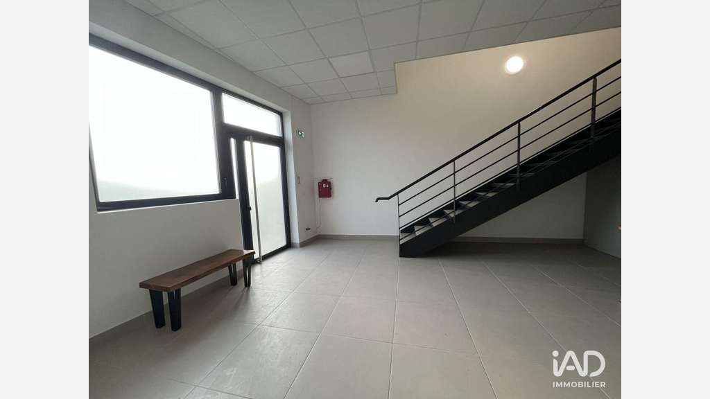 Local commercial à Moissy-Cramayel