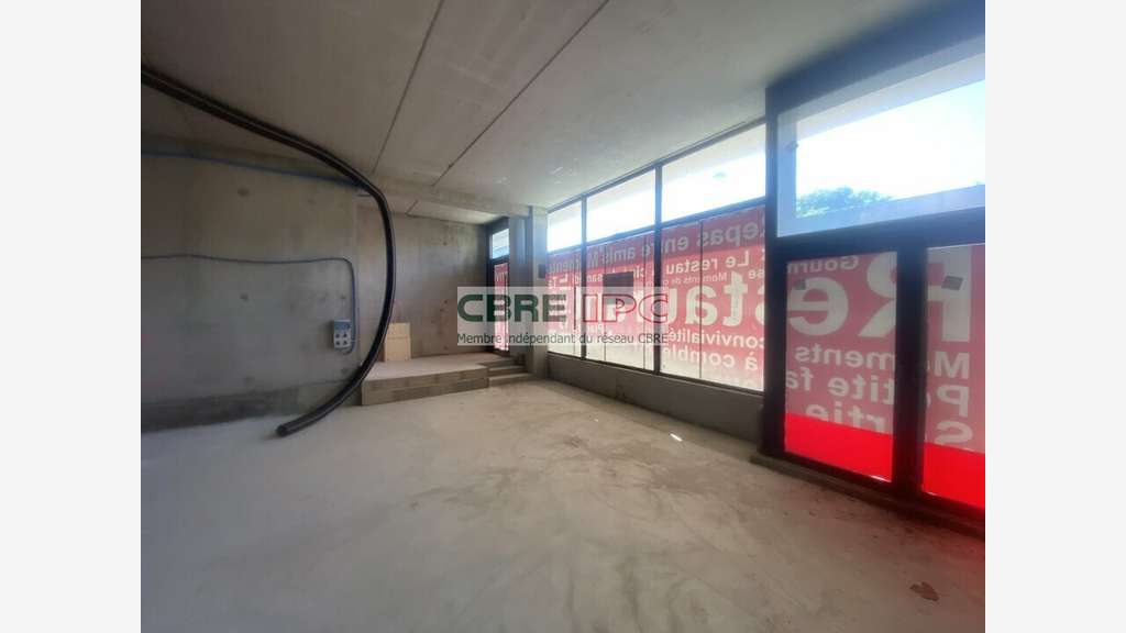 Vente commerce 145m² à Mont de Marsan Arènes