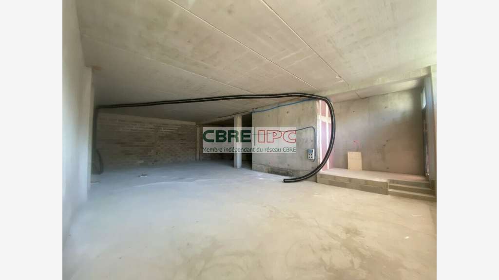 Vente commerce 145m² à Mont de Marsan Arènes