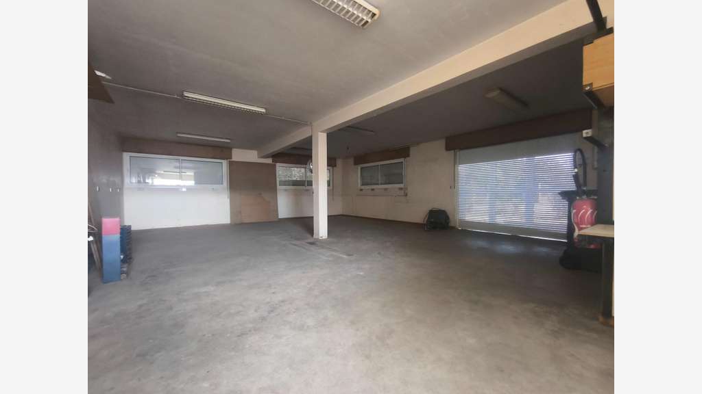 Vente local polyvalent de 250m² à Mont-de-Marsan