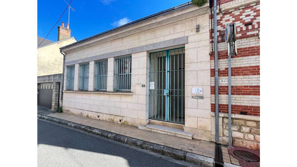 LADON - MURS COMMERCIAUX LIBRES 79 m²