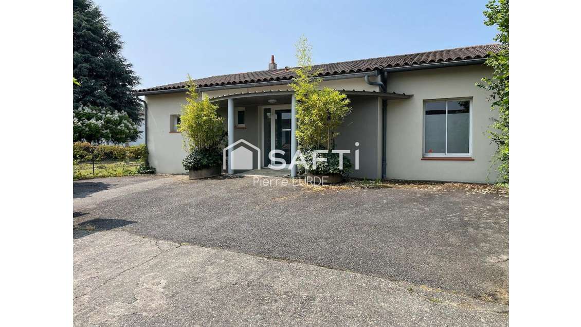 AV murs ancien cabinet médical 145m² à Montauban