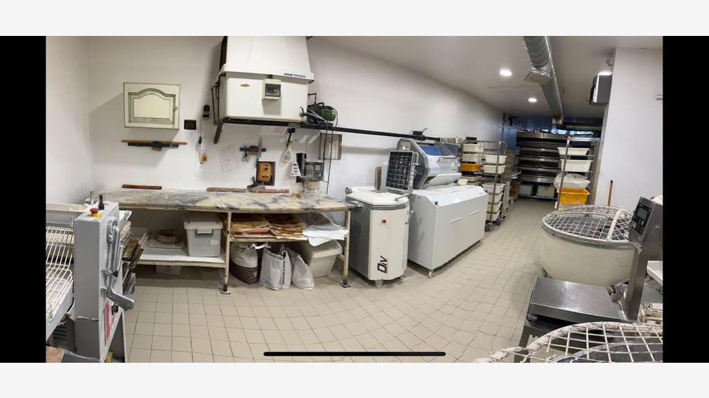 Local commercial 294m² fort potentiel Montauban 