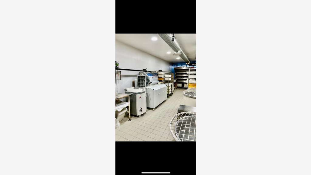 Local commercial 294m² fort potentiel Montauban 